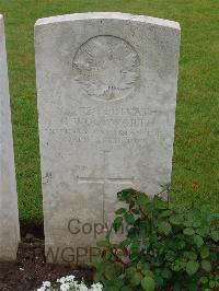 Etaples Military Cemetery - Woodworth, C